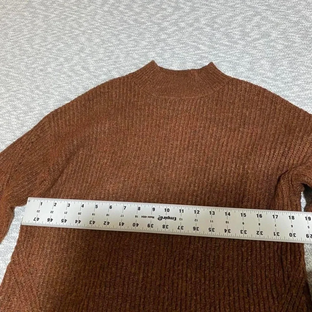 Old Navy brown ribbed sweater long sleeves women S. SKU-A203 #knitwear #cozy